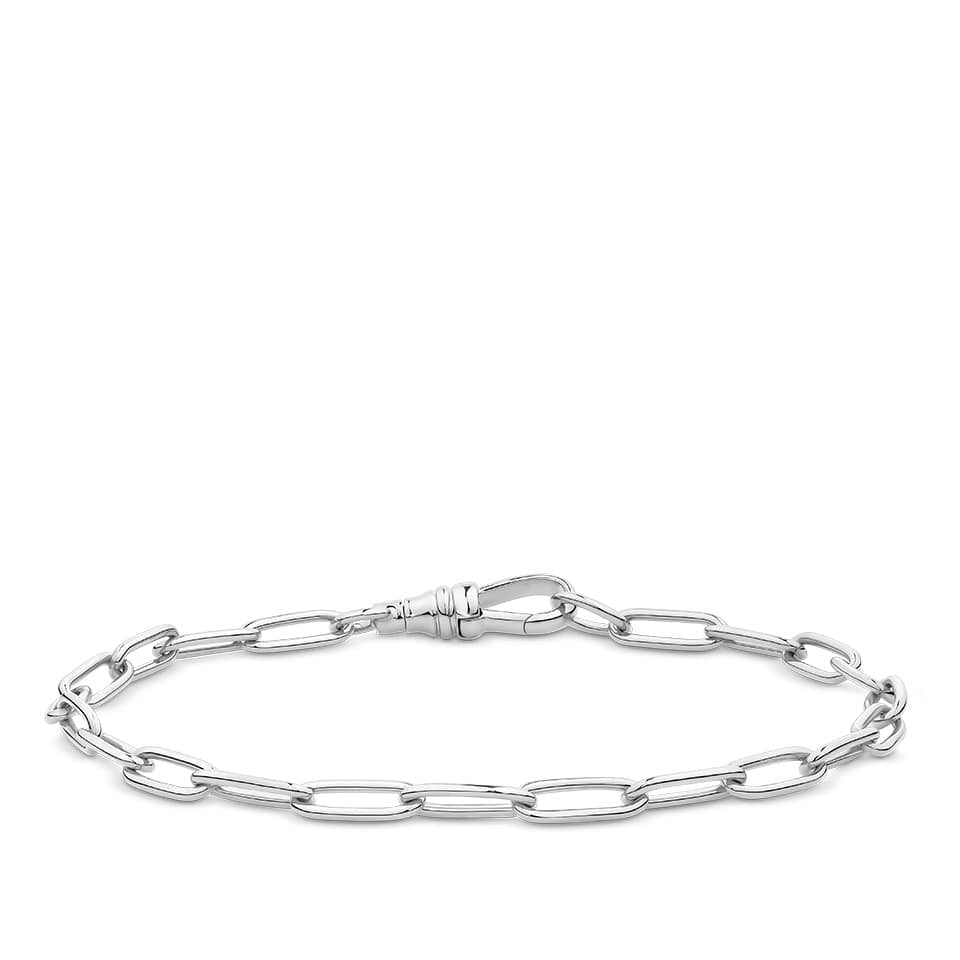 Paperclip Bracelet in sterling silver from Hardy Brothers Jewellers, shown in full length with its swivel clasp.