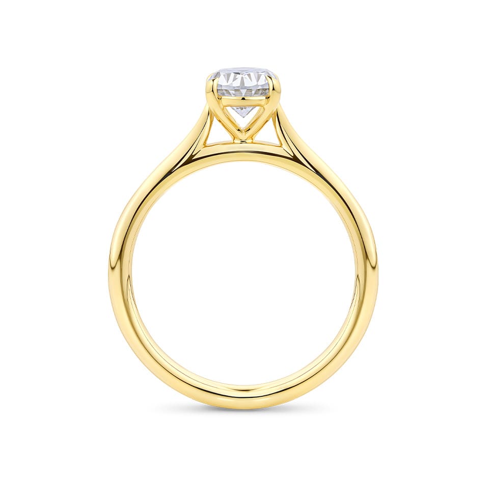 Oval Cut Diamond Engagement Ring in 18ct Yellow Gold