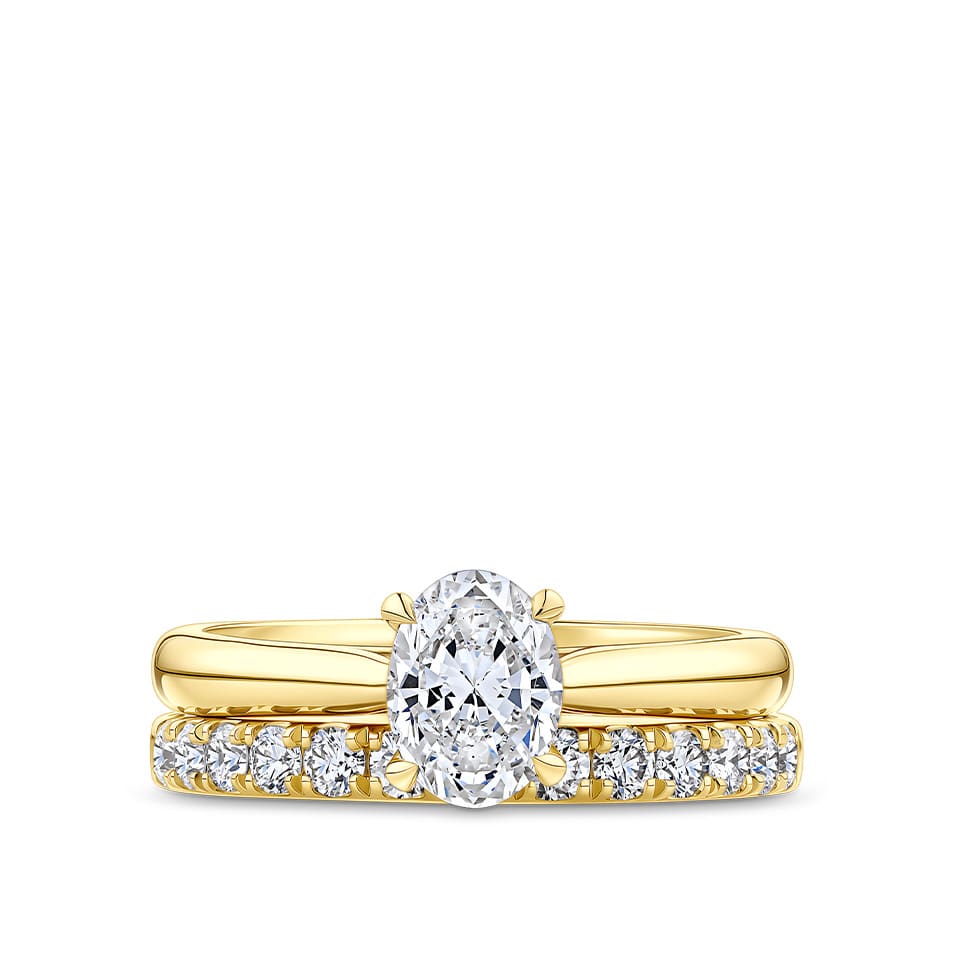 Oval Cut Diamond Engagement Ring in 18ct Yellow Gold