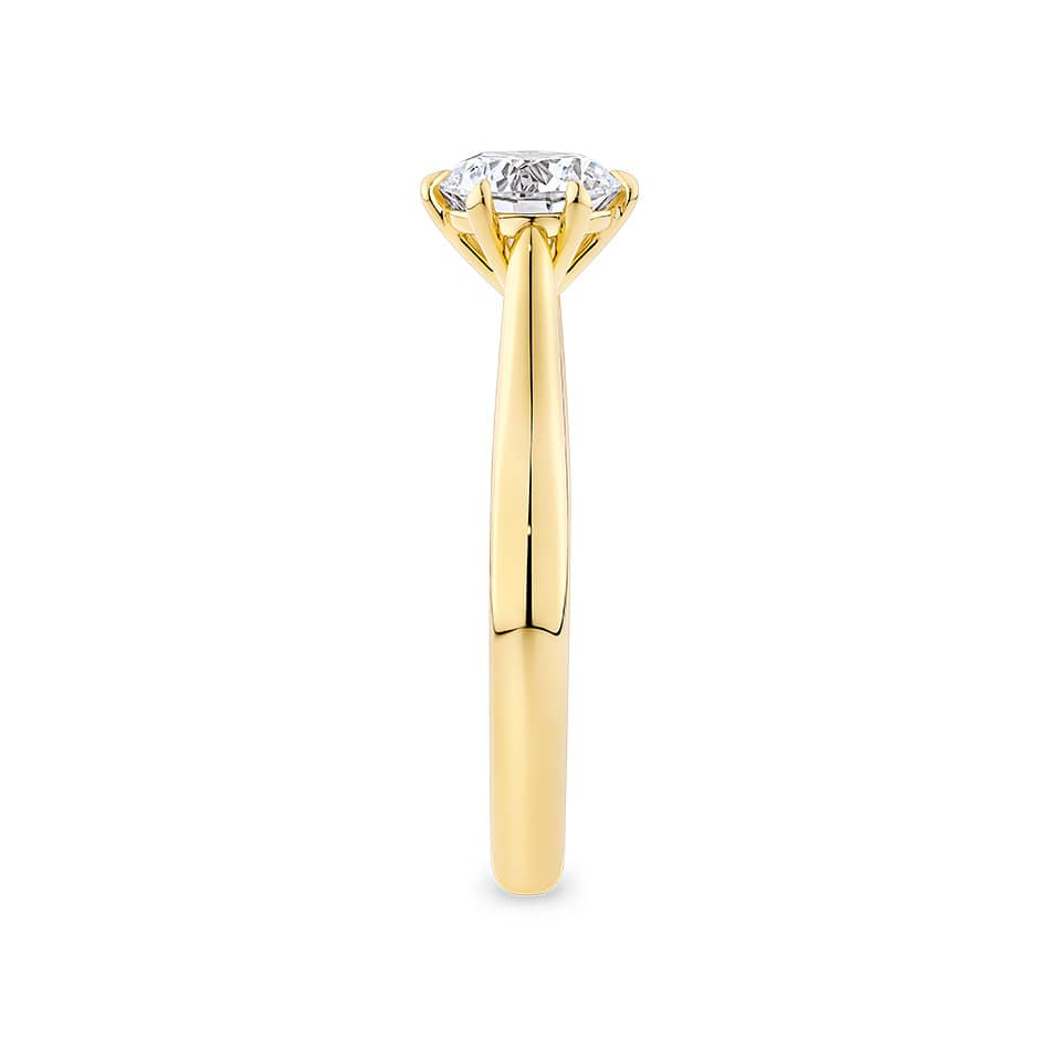 Round Brilliant Cut Diamond Engagement Ring in 18ct Yellow Gold