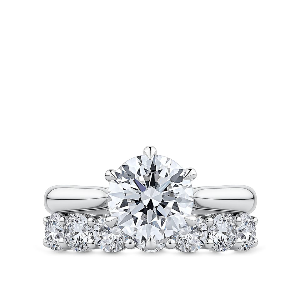 Round Brilliant Cut Diamond Engagement Ring in 18ct White Gold