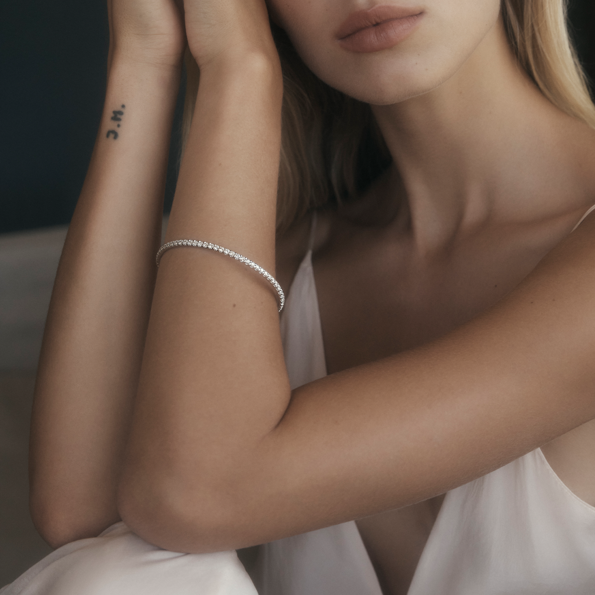 Quintessential 5.00 Carat Diamond Bangle in 18ct White Gold