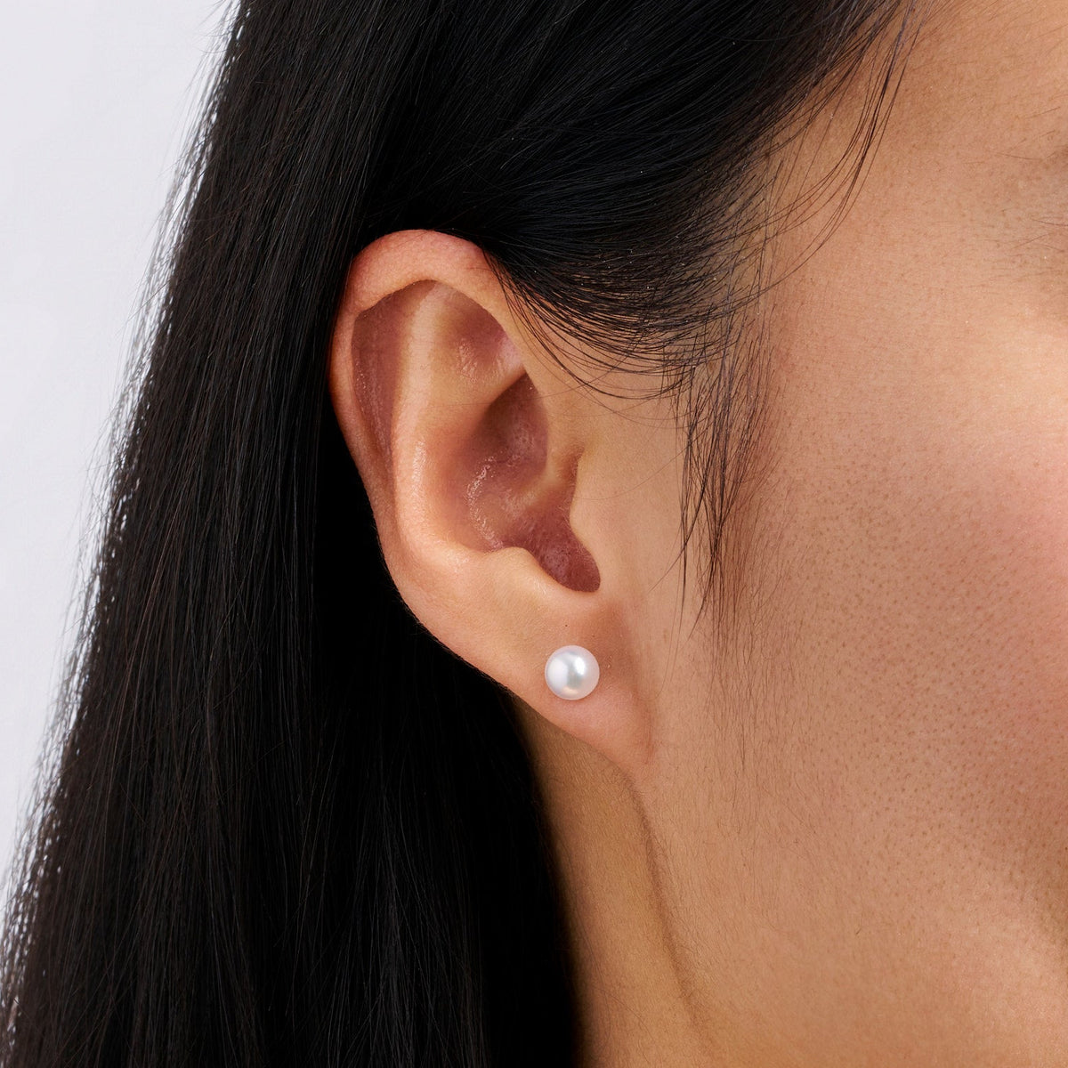 Akoya Pearl Stud Earrings in 18ct White Gold