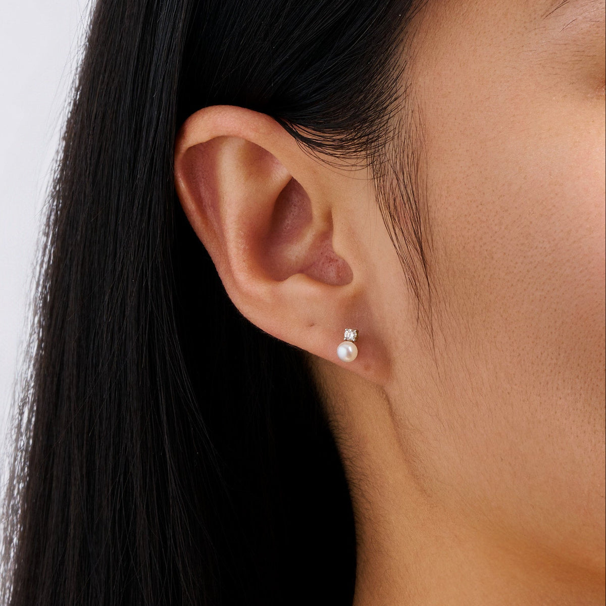 Akoya Pearl and Diamond Stud Earrings in 14ct Yellow Gold