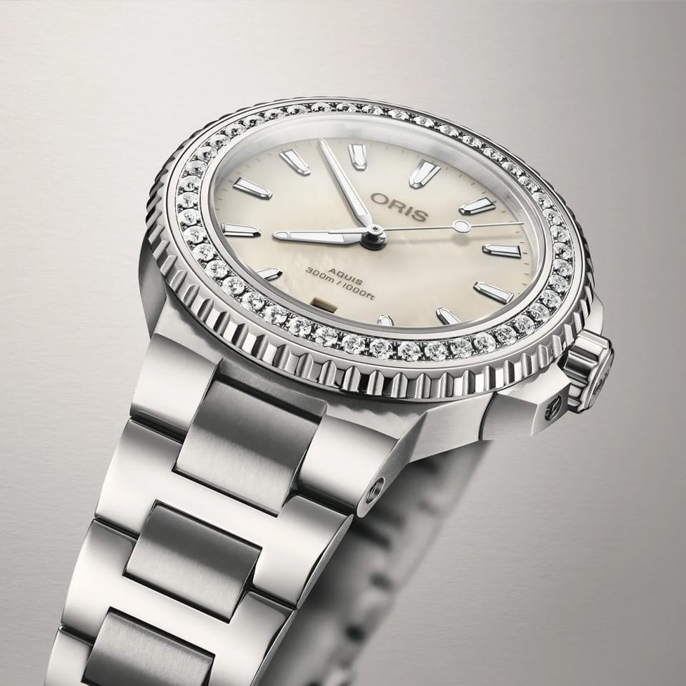 Oris Aquis Automatic Women's 36.50mm Watch 733 7792 4956MB