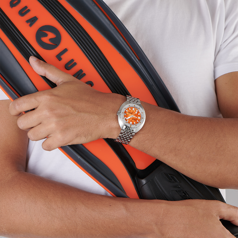 DOXA Sub 200T Diamonds Professional Watch 804.10D.351.10