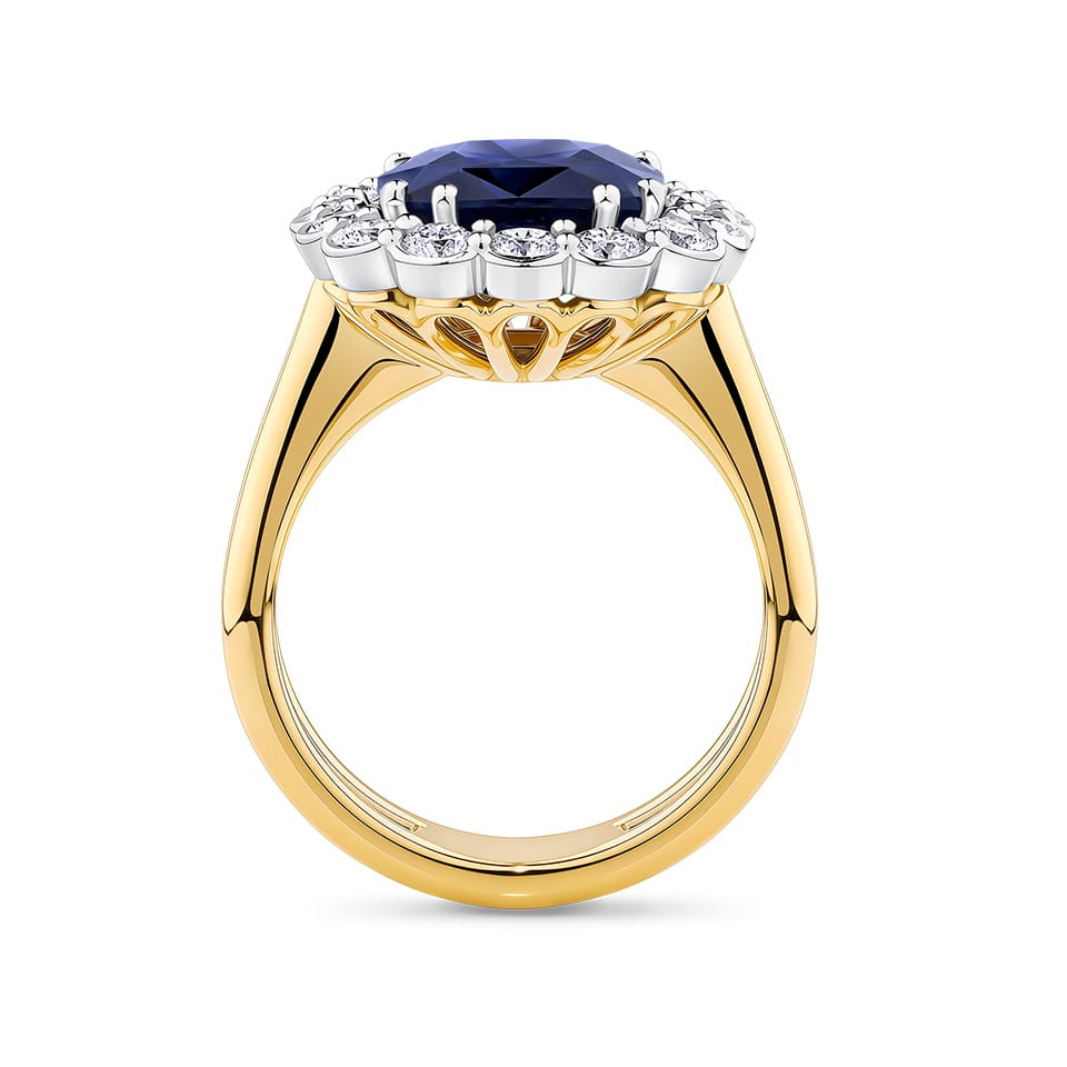 7.37 Carat Sapphire and 0.47 Carat Diamond Ring in 18ct Yellow Gold