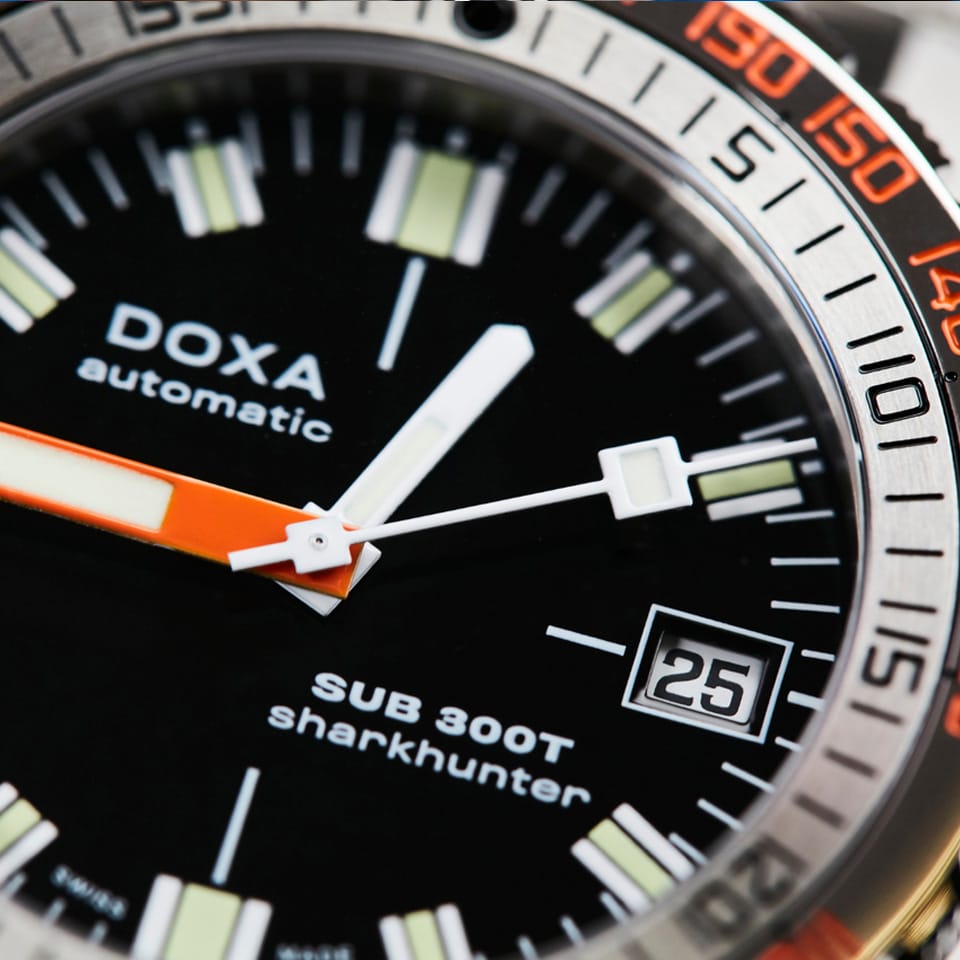 DOXA SUB 300T Sharkhunter Automatic 42.50mm Watch 840.10.101.10 - close up of dial showing date display