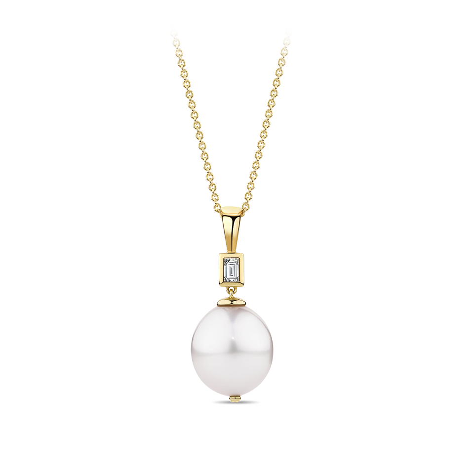Pearl and hotsell diamond pendant necklace