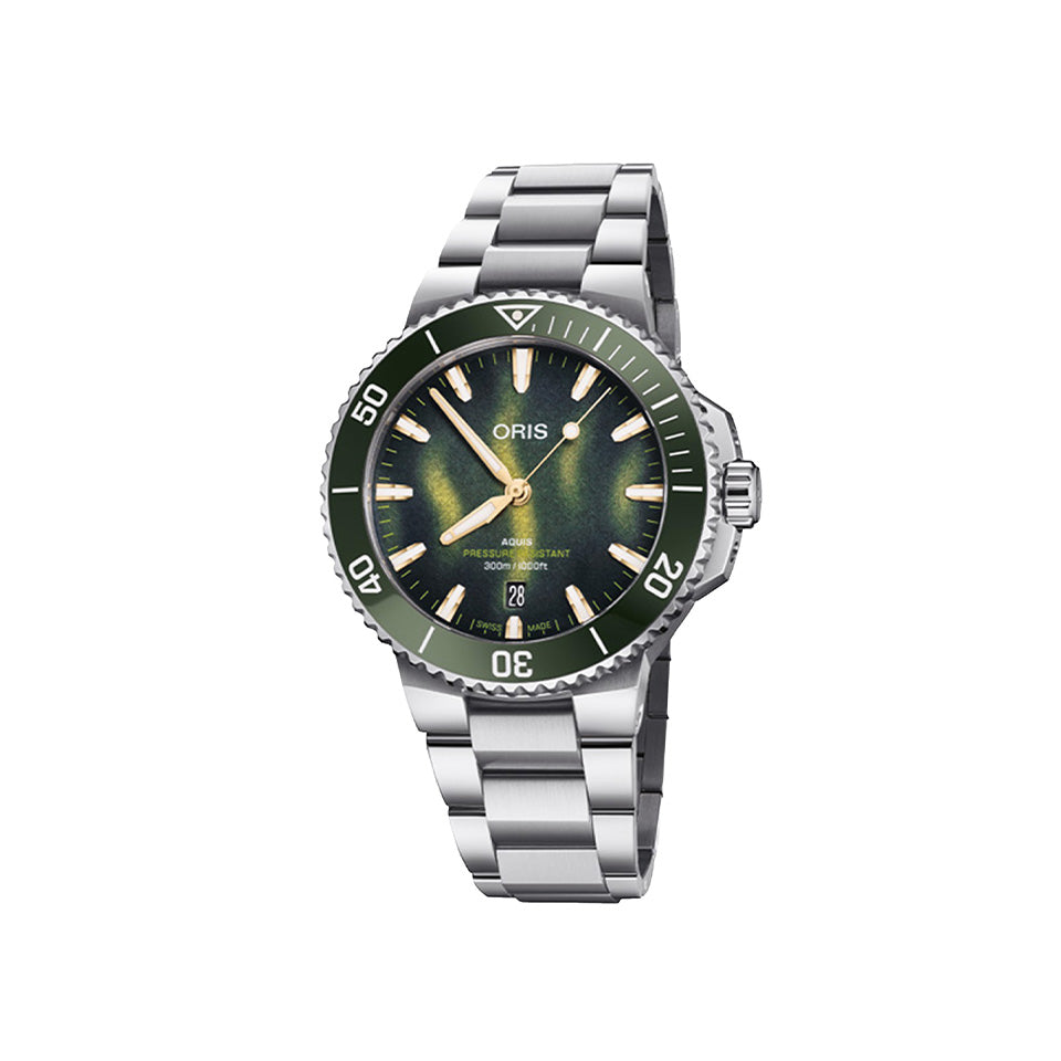 Oris Kelp Forest Aquis Limited Edition 41.50mm Men’s Automatic Watch 733 7787 4187SET — Green 3D-textured kelp dial with golden indices on a stainless steel bracelet.