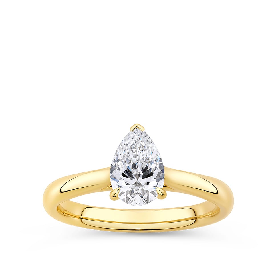 Pear Cut Diamond Engagement Ring in 18ct Yellow Gold