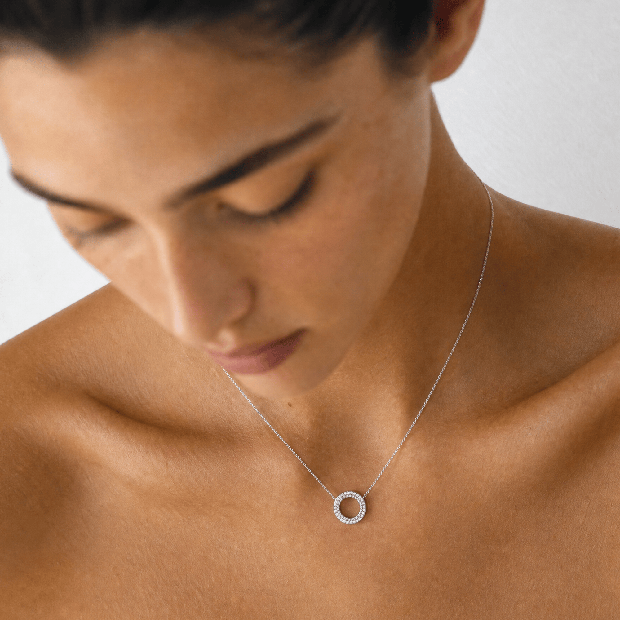 0.63 Carat Diamond Circle Necklace in 18ct White Gold