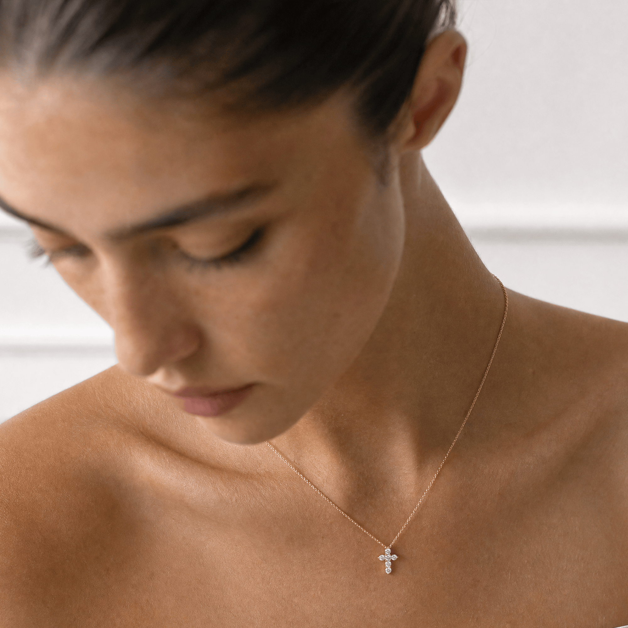 Diamond Cross Pendant in 18ct Yellow Gold