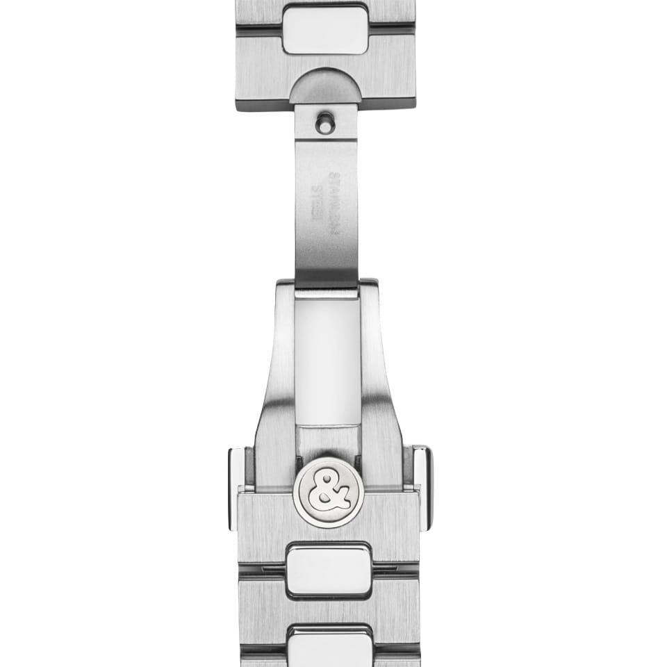 ell & Ross BR-05 Automatic 40mm Men's Watch, reference BR05A-BL-ST/SST, showing the back of the stainless steel bracelet and deployment clasp with push-button release. The brushed and polished finish continues consistently through the band links.