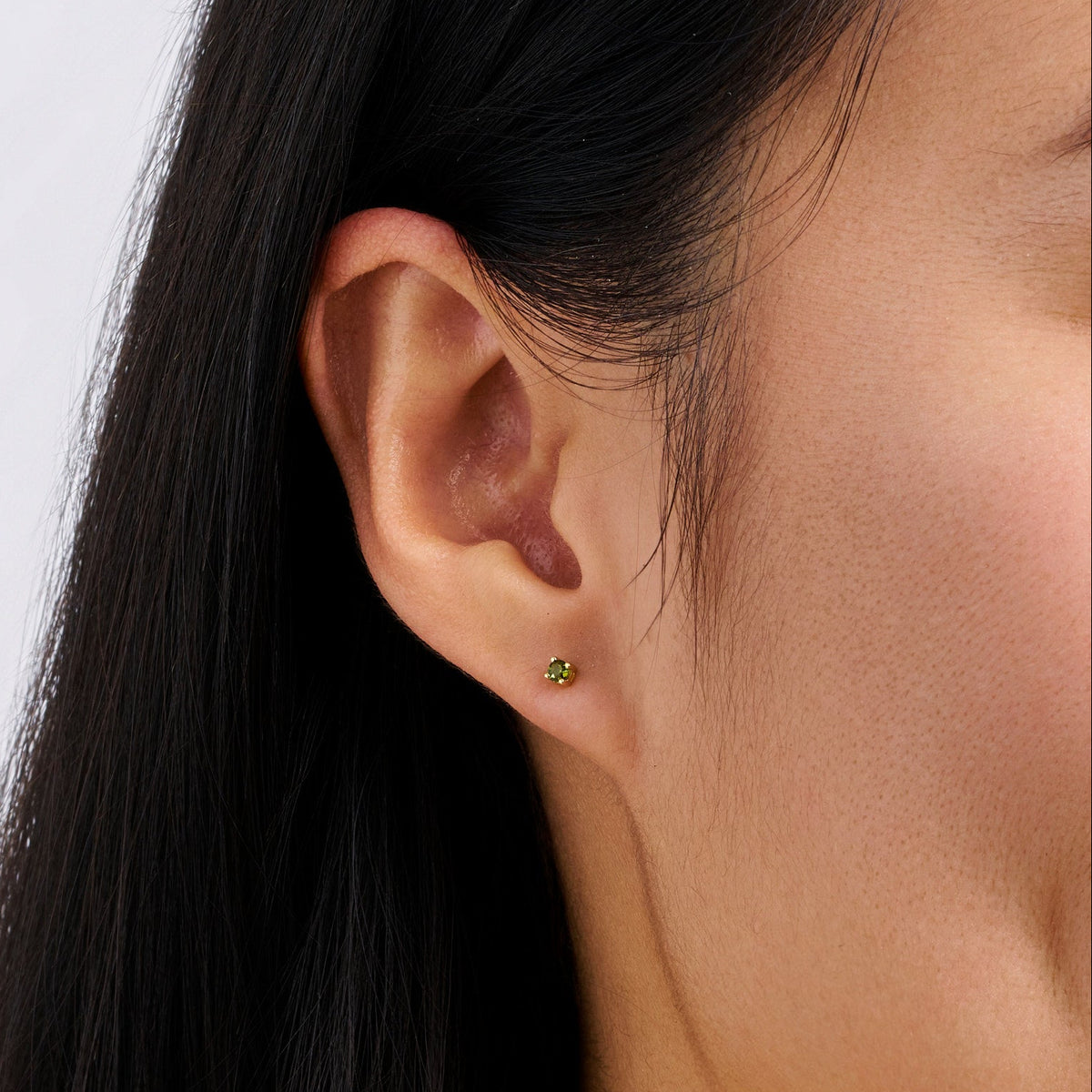 Green Tourmaline Stud Earrings in 18ct Yellow Gold