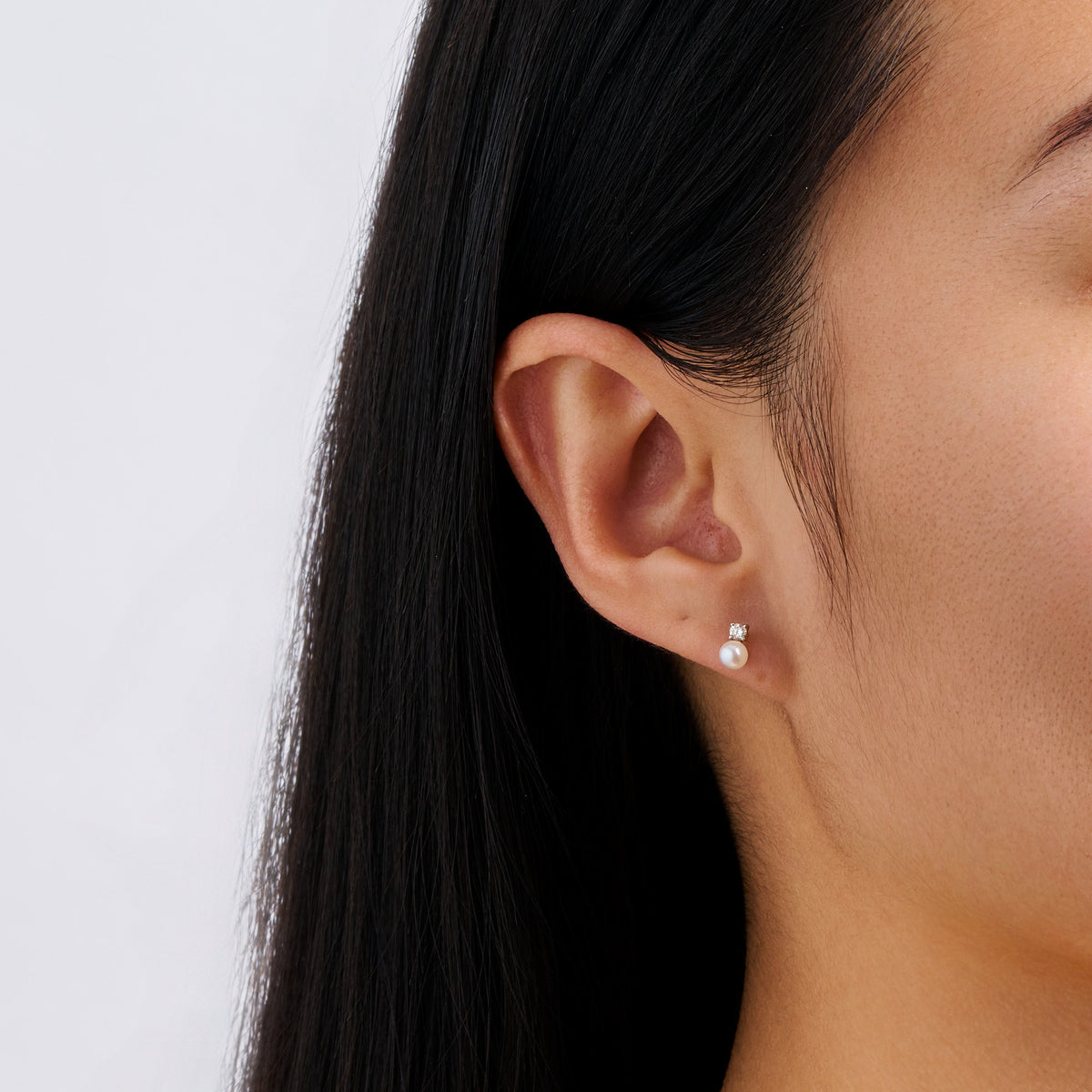 Akoya Pearl and Diamond Stud Earrings in 14ct Yellow Gold