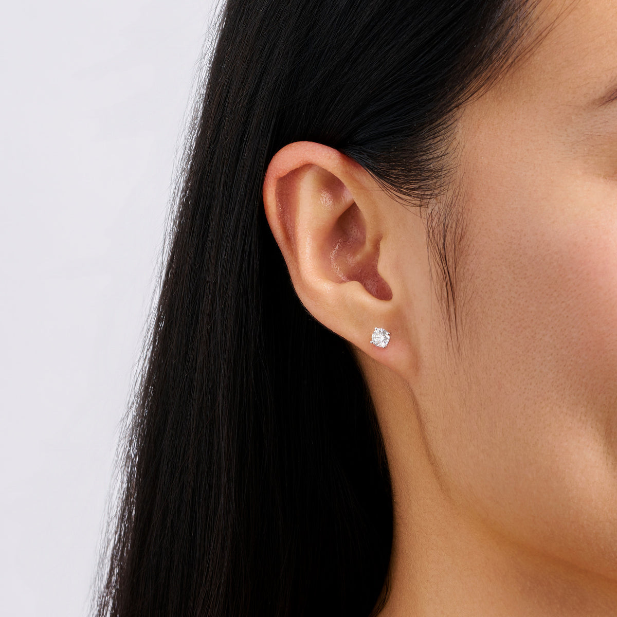 0.75 Carat Diamond Earrings in 18ct White Gold