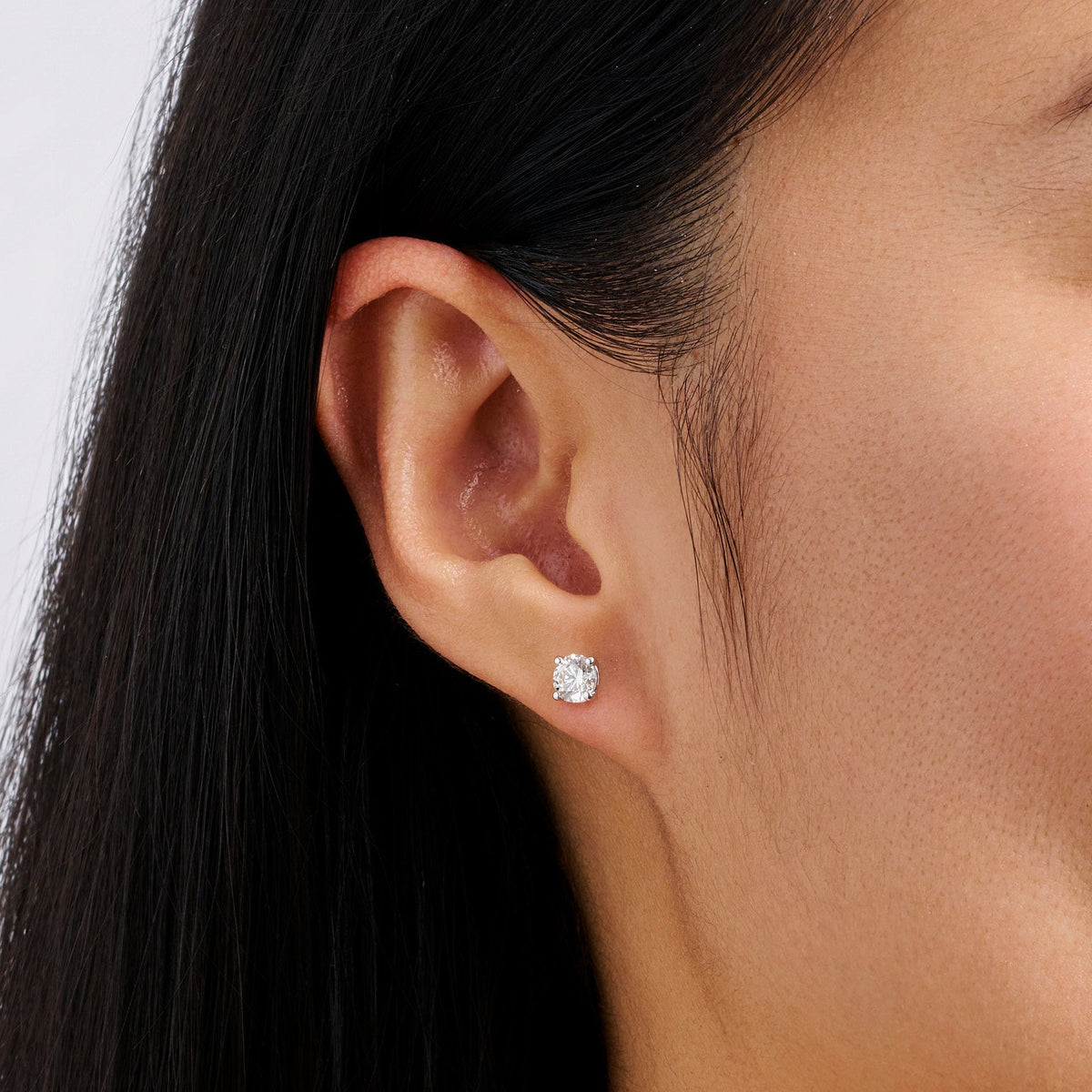 1.00 Carat Diamond Earrings in 18ct White Gold