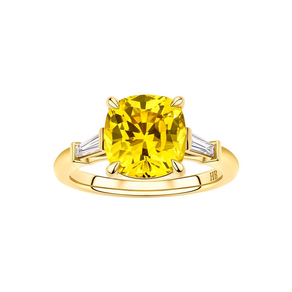 4.65ct Golden Sapphire 0.14ct Diamond Ring in 18ct Yellow Gold
