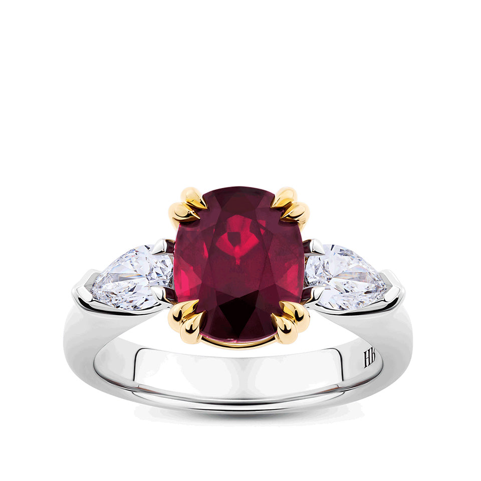 VAULT 4.00 CARAT MOZAMBIQUE RUBY AND 0.70 CARAT DIAMOND TRILOGY RING IN 18CT YELLOW AND WHITE GOLD