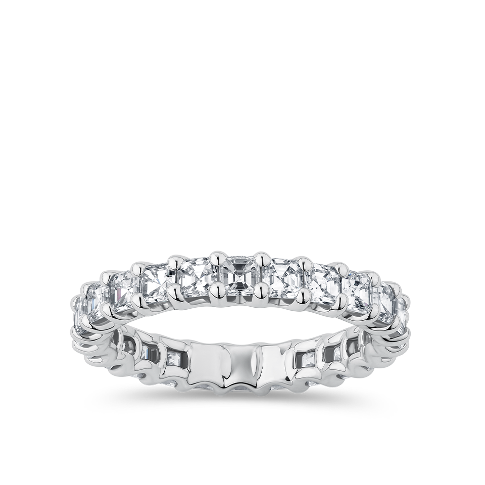 Diamond Ring in Platinum