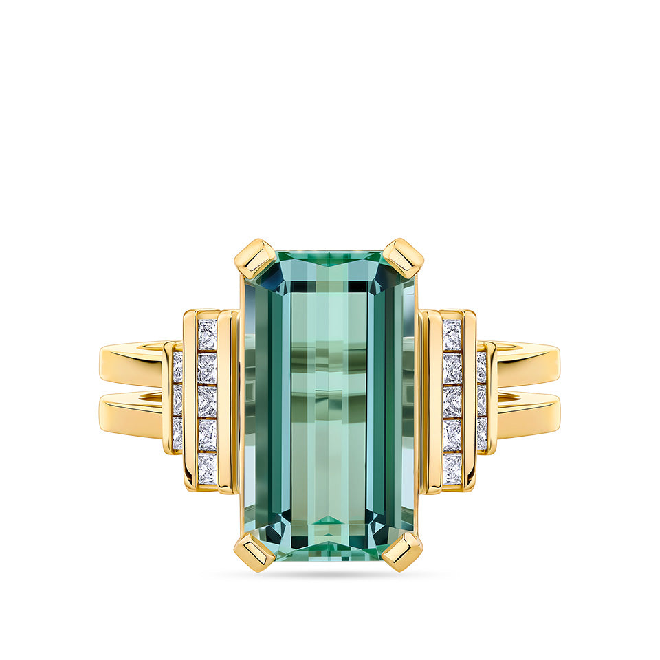 4.35 Carat Green Beryl and 0.32 Carat Diamond Ring in 18ct Yellow Gold