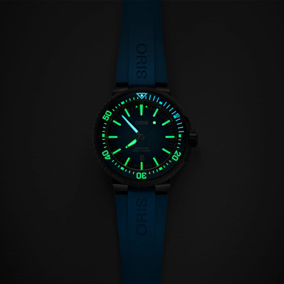 Oris Aquis Automatic Men's 49.50mm Watch 733 7801 7255-SET