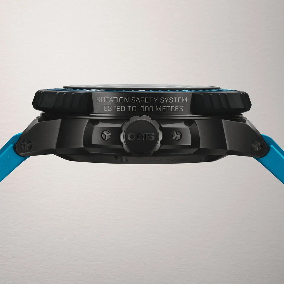 Oris Aquis Automatic Men's 49.50mm Watch 733 7801 7255-SET
