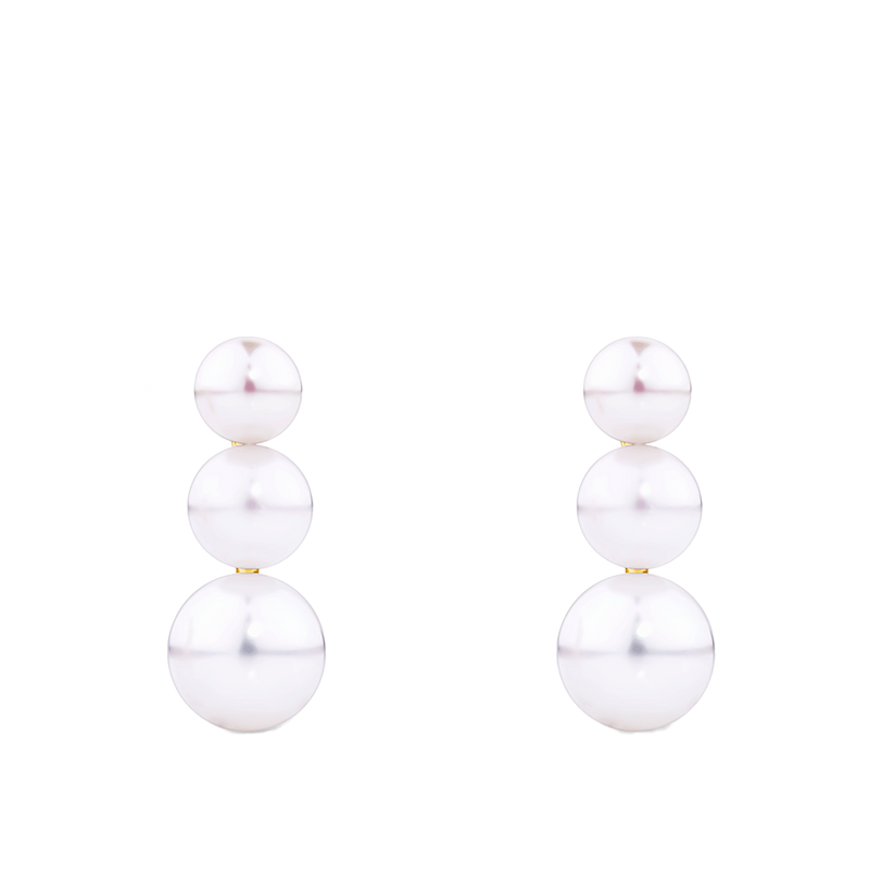 Akoya Pearl Graduated Stud Earrings in 14ct Yellow Gold