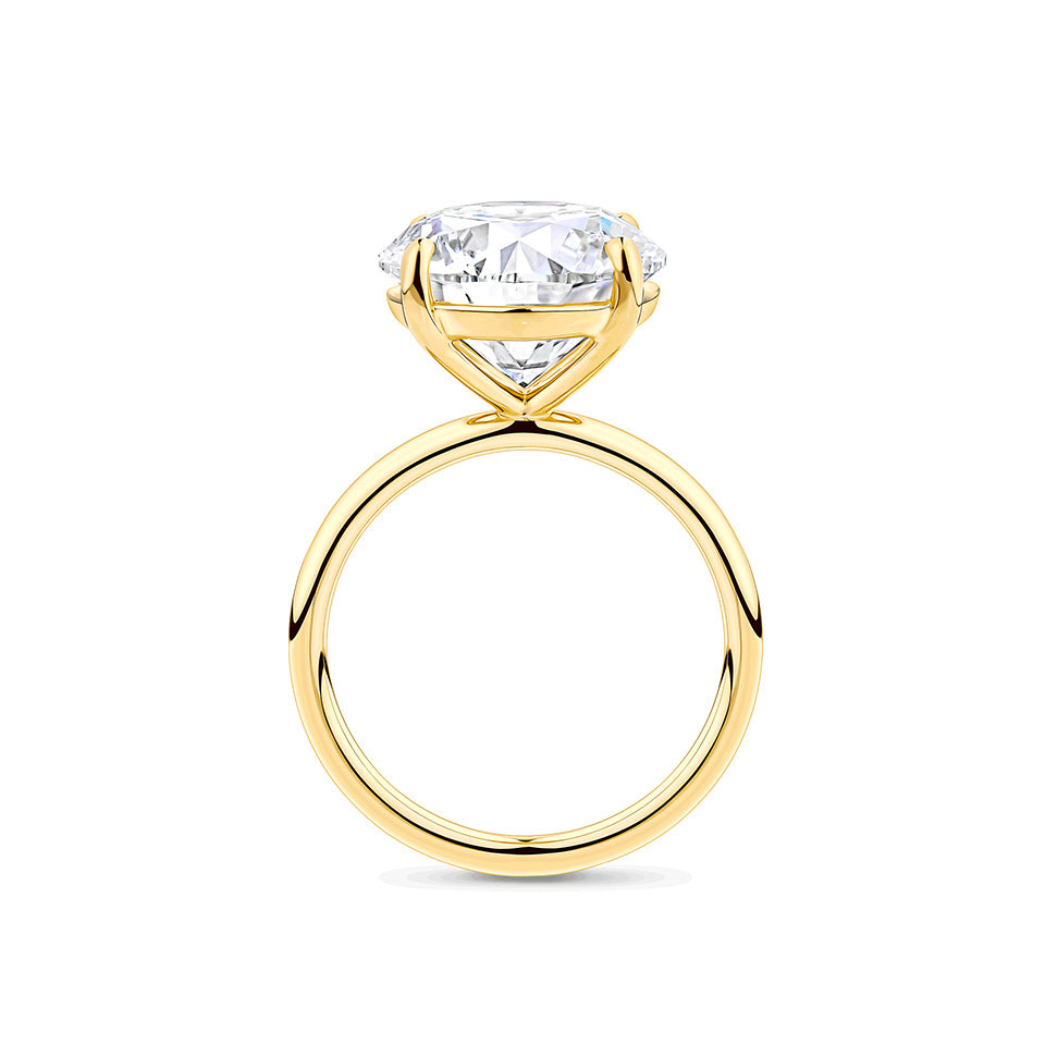 8.08 Carat Round Brilliant Cut Solitaire Engagement Ring in 18ct Yellow Gold