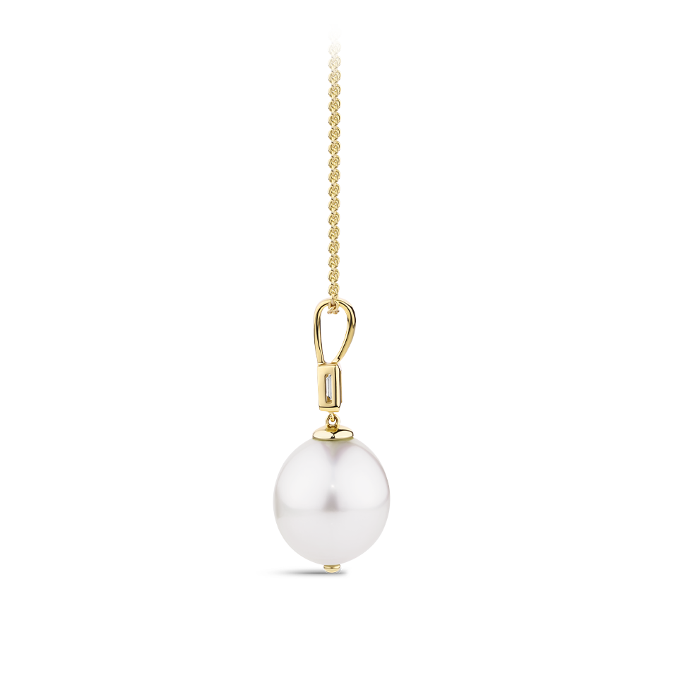 Australian South Sea Pearl and Diamond Pendant in 18ct Yellow Gold