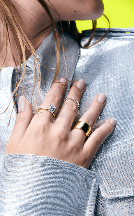 Simple to Use — Quick Photo &Hand Model Options